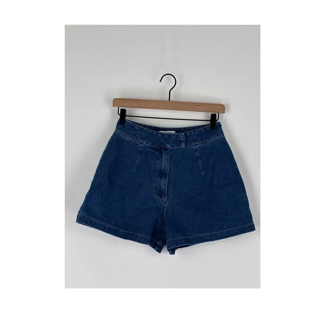 Avara Medium Wash Denim Tailored High Rise Shorts Womens Size Small New